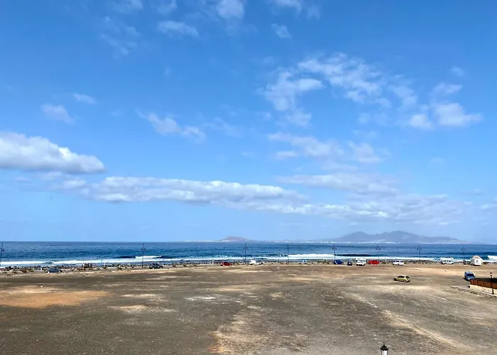 Modern With Sea Views In アパート