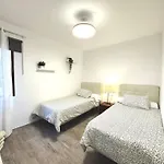 Modern With Sea Views In Διαμέρισμα *
