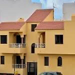 Διαμέρισμα Modern With Sea Views In *