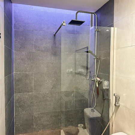 דירה Modern With Sea Views In קורלחו