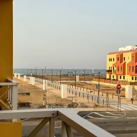 Lejlighed Modern With Sea Views In